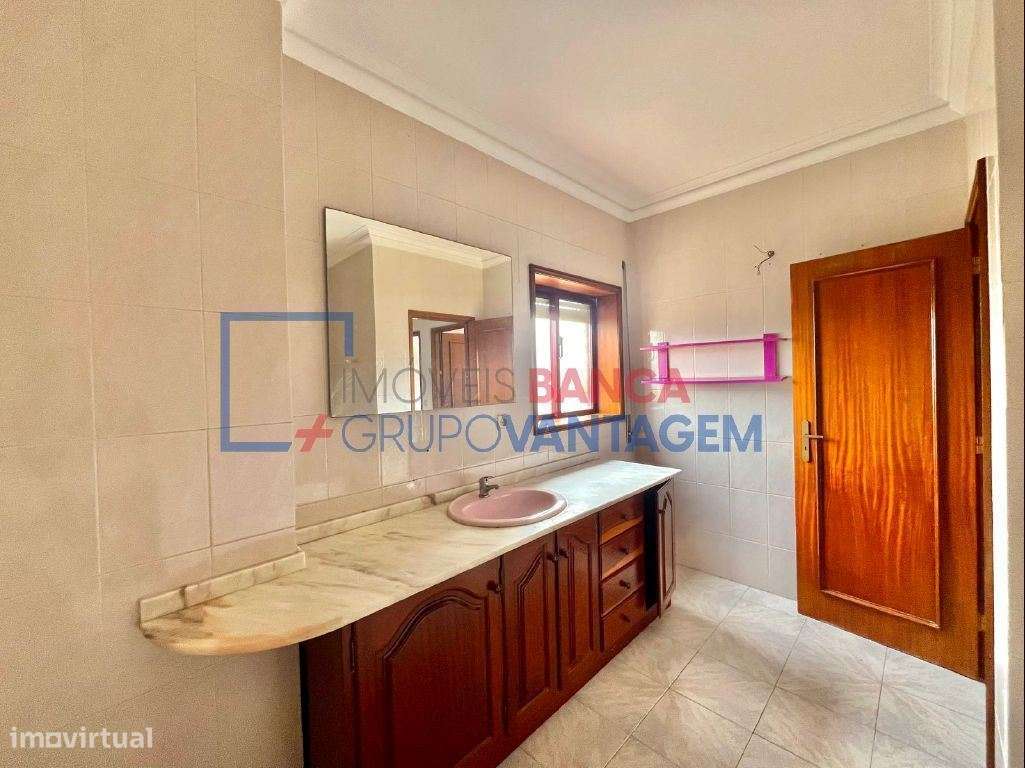 APARTAMENTO T2 C/ GARAGEM FECHADA - GONDOMAR - Grande imagem: 5/13