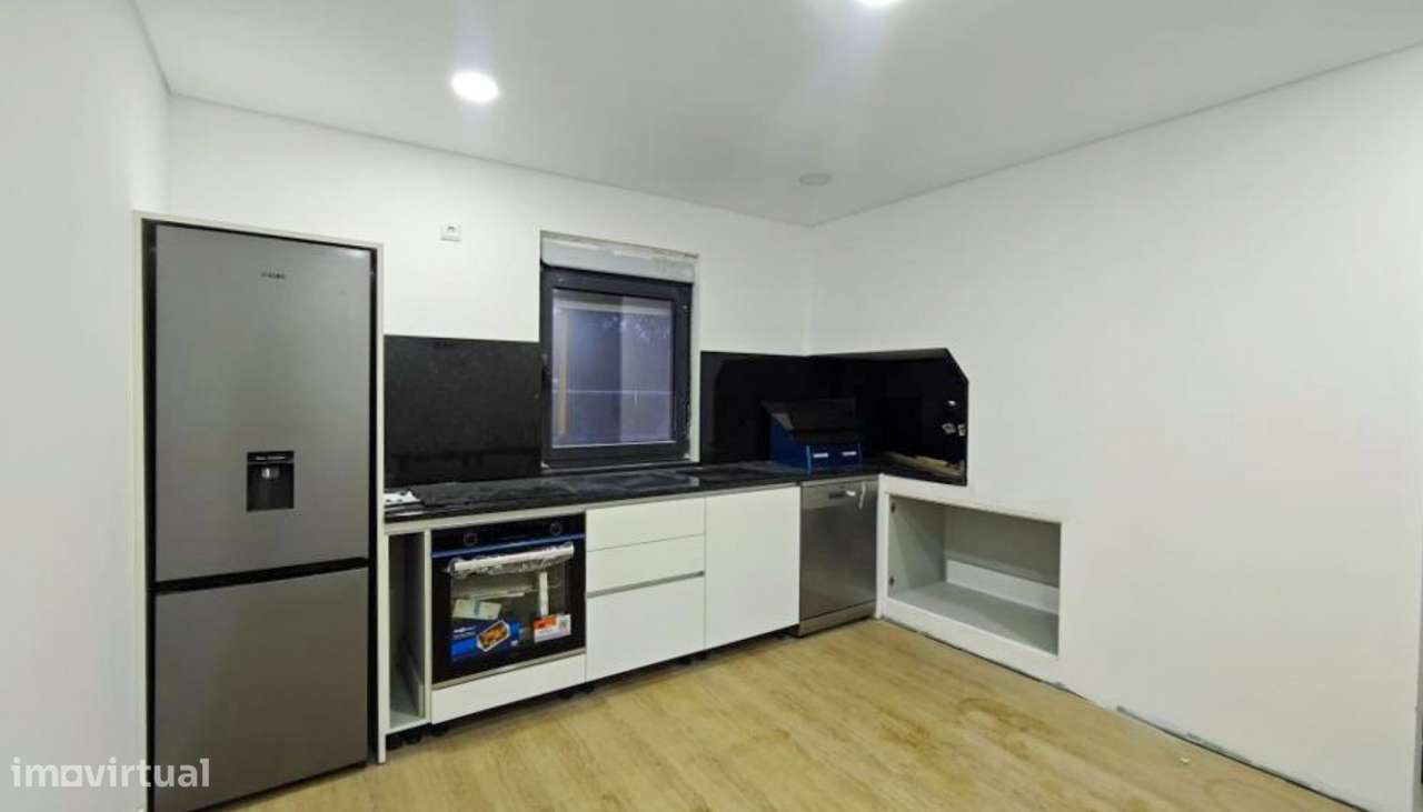 Venda de andar moradia T3, Barroselas, Viana do Castelo - Grande imagem: 2/26