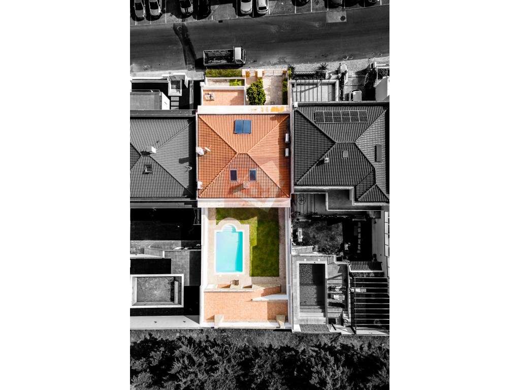 Moradia V5 com piscina em Caneças-27