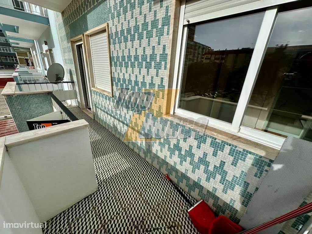Apartamento T1 Costa de Caparica Totalmente Reabilitado-19