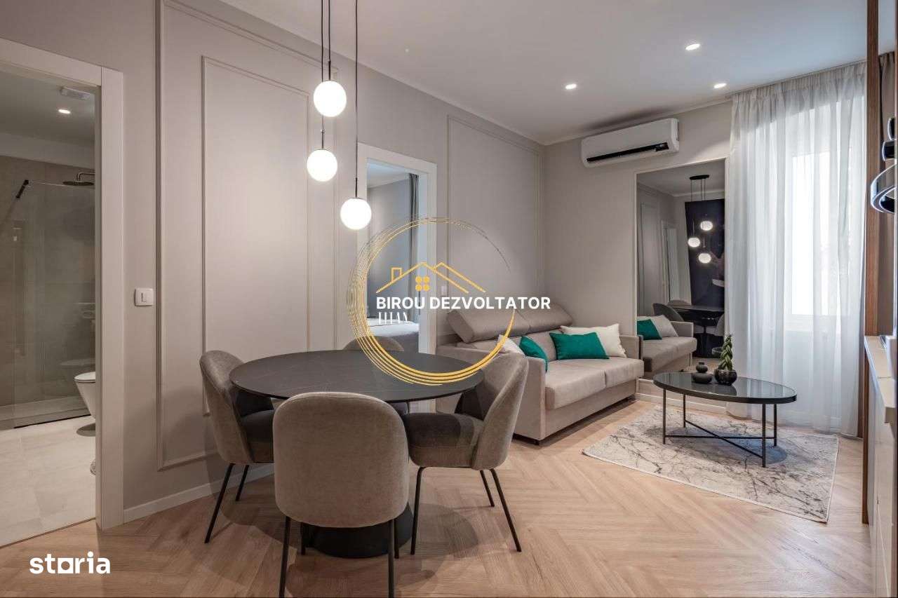 Finalizat Decomandat Ansamblu de Top Energetic A+ Pallady Metrou Titan