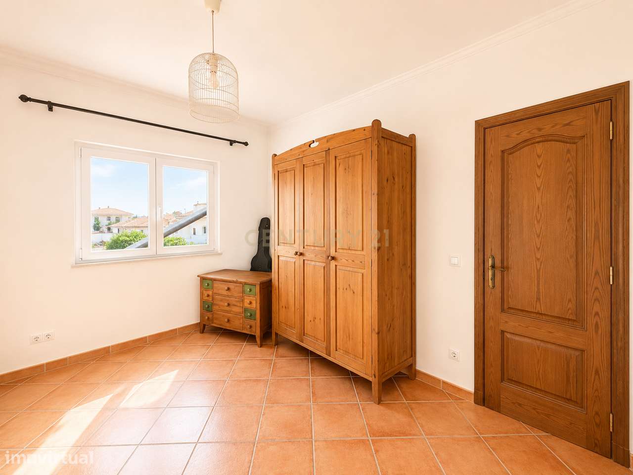 Moradia isolada  T2+2 no centro da Quinta do conde - Excelente oportun-8