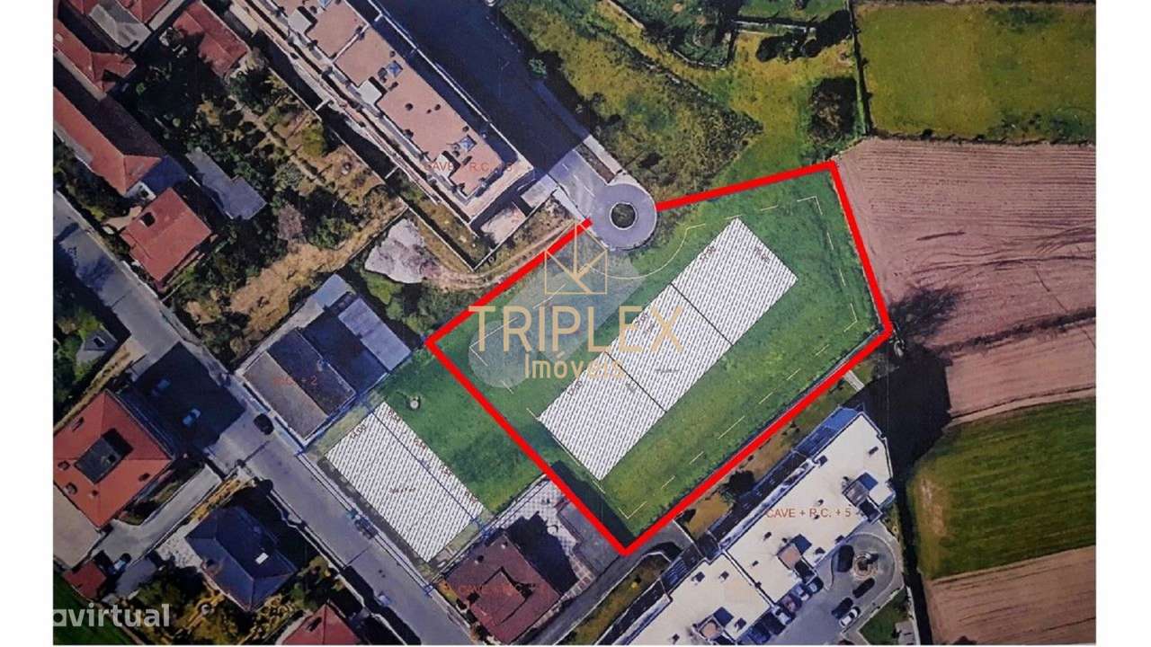 Terreno para construção em altura - São Romão do Coronado - Estaç-2