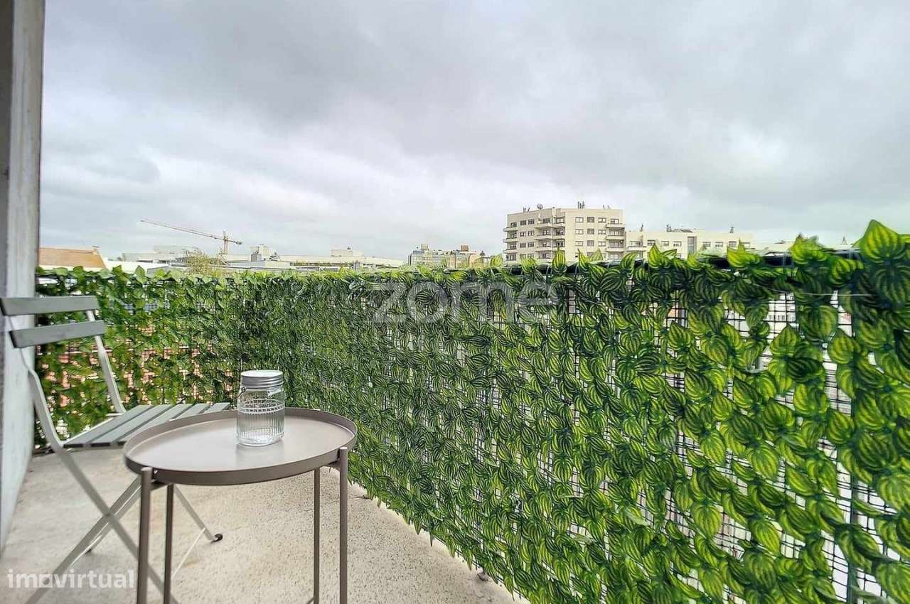 Imóvel situado no Porto / Paranhos - Grande imagem: 2/24