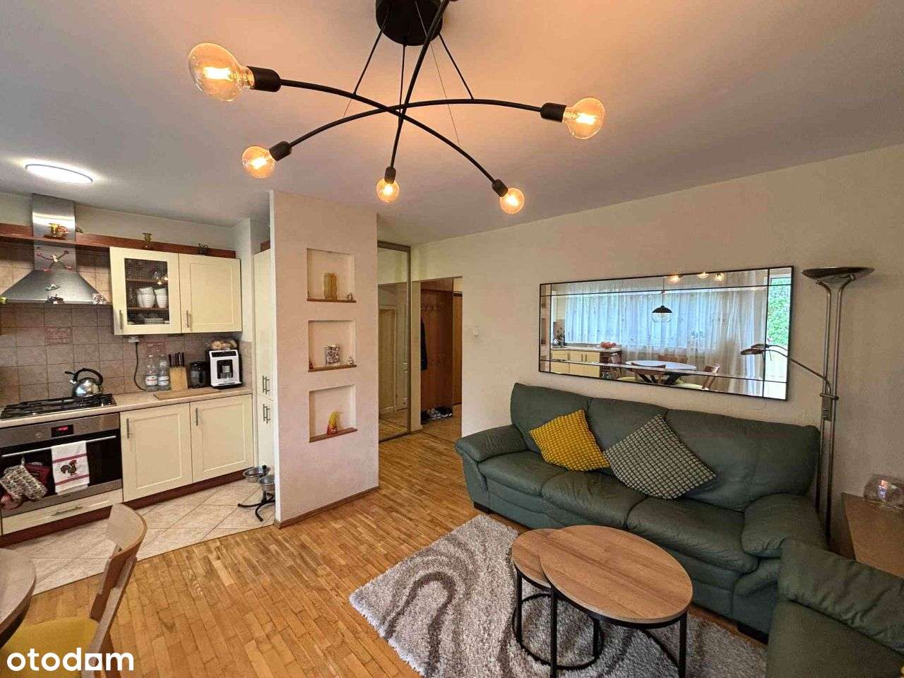 Przestronne 4-pokojowe mieszkanie z balkonem na Starych Bielanach-2