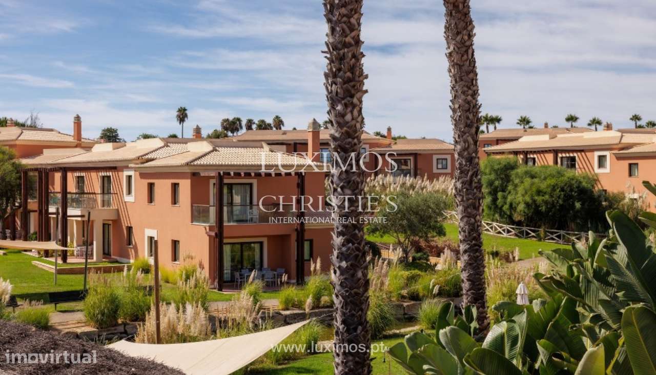 Moradia em empreendimento turístico, para venda em Carvoeiro, Algarve - Grande imagem: 2/25