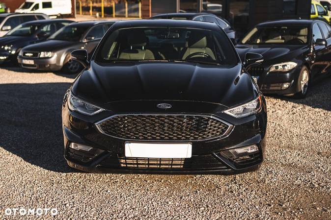 Ford Fusion - 23