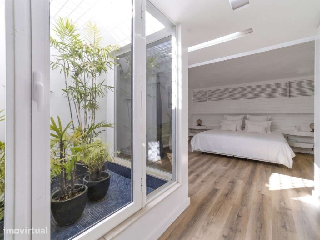 Moradia Térrea T5 com Piscina - Arquitetura Intemporal no Algarve-12
