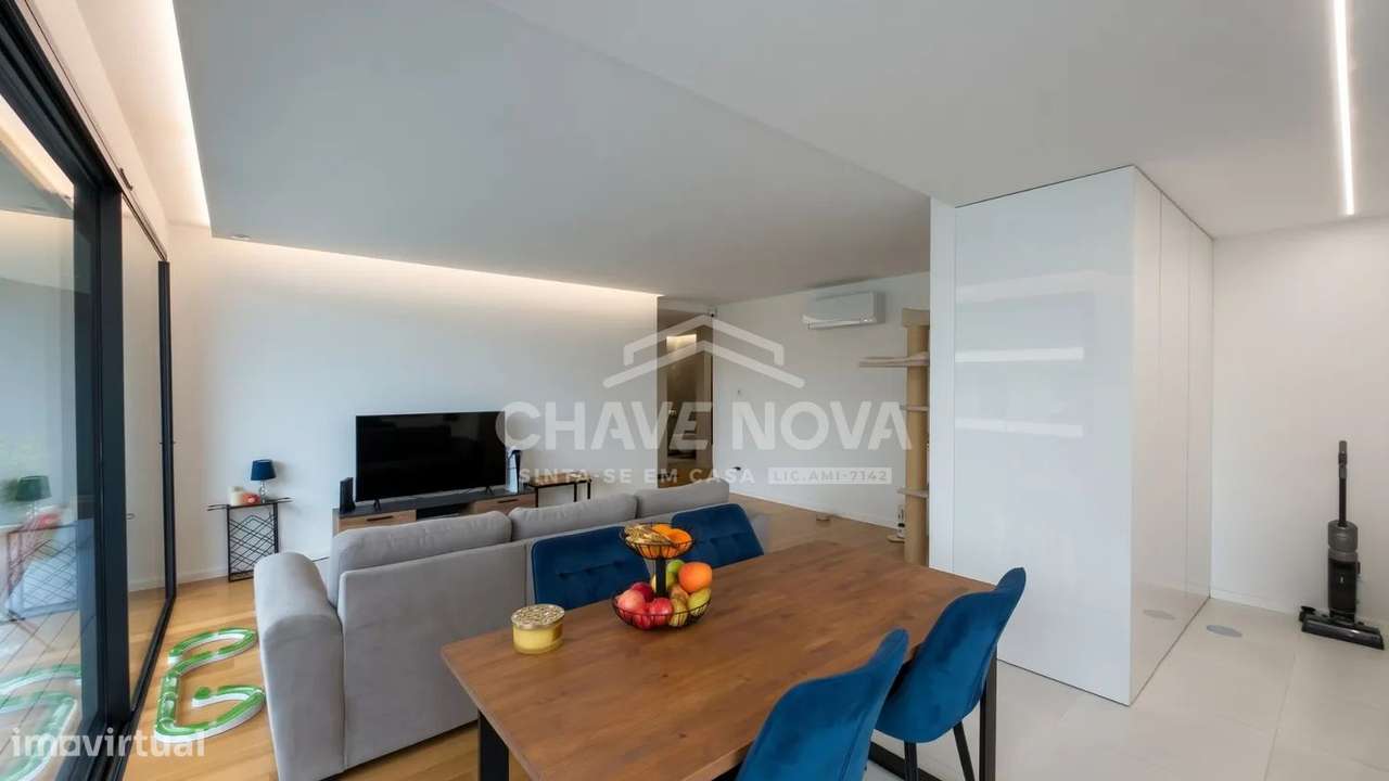 Apartamento T2 Novo c/ Lugar de Garagem Duplo na Madalena-18