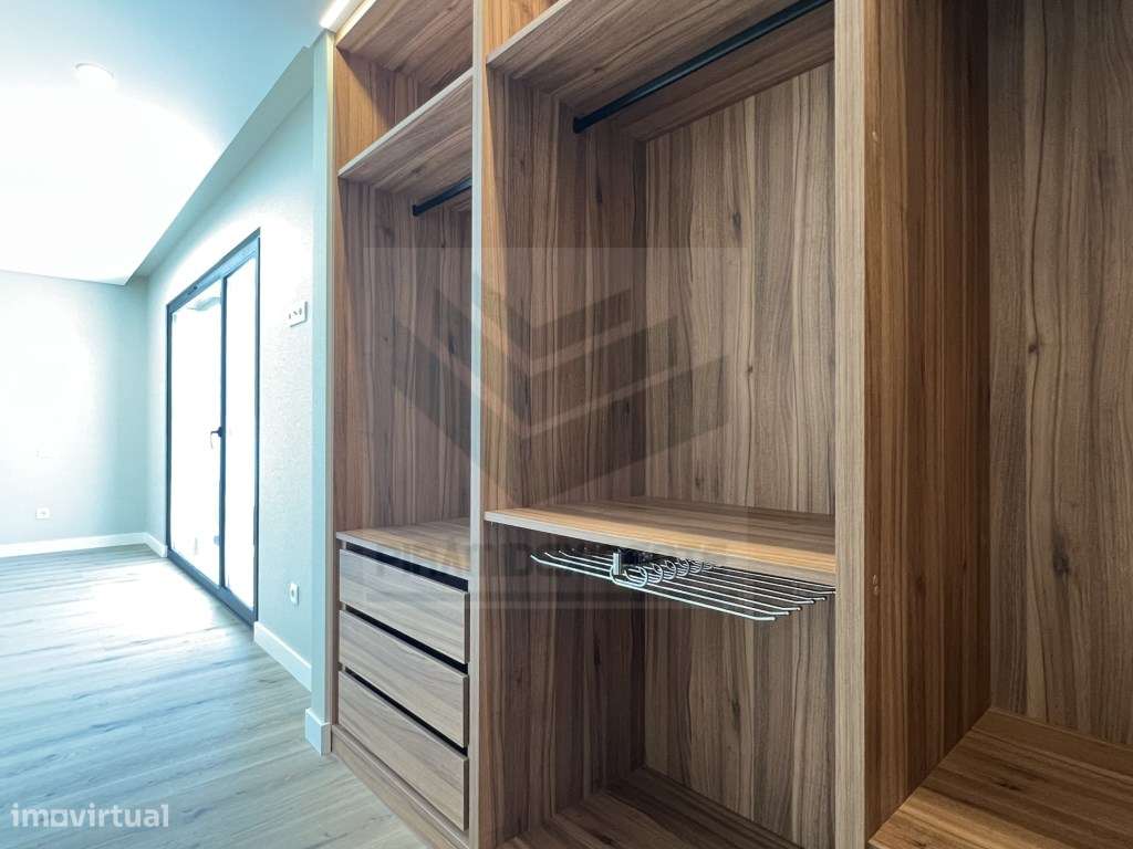 CHARMOSA! Moradia Construção NOVA Isolada, Azeitão! Central!-20