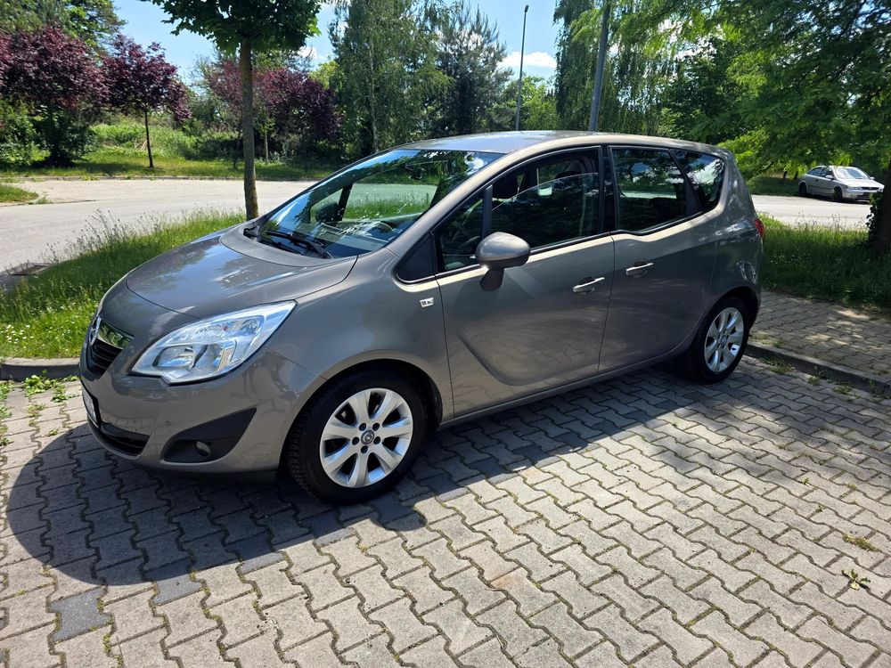Opel Meriva II 1.4 Design Edition 2011