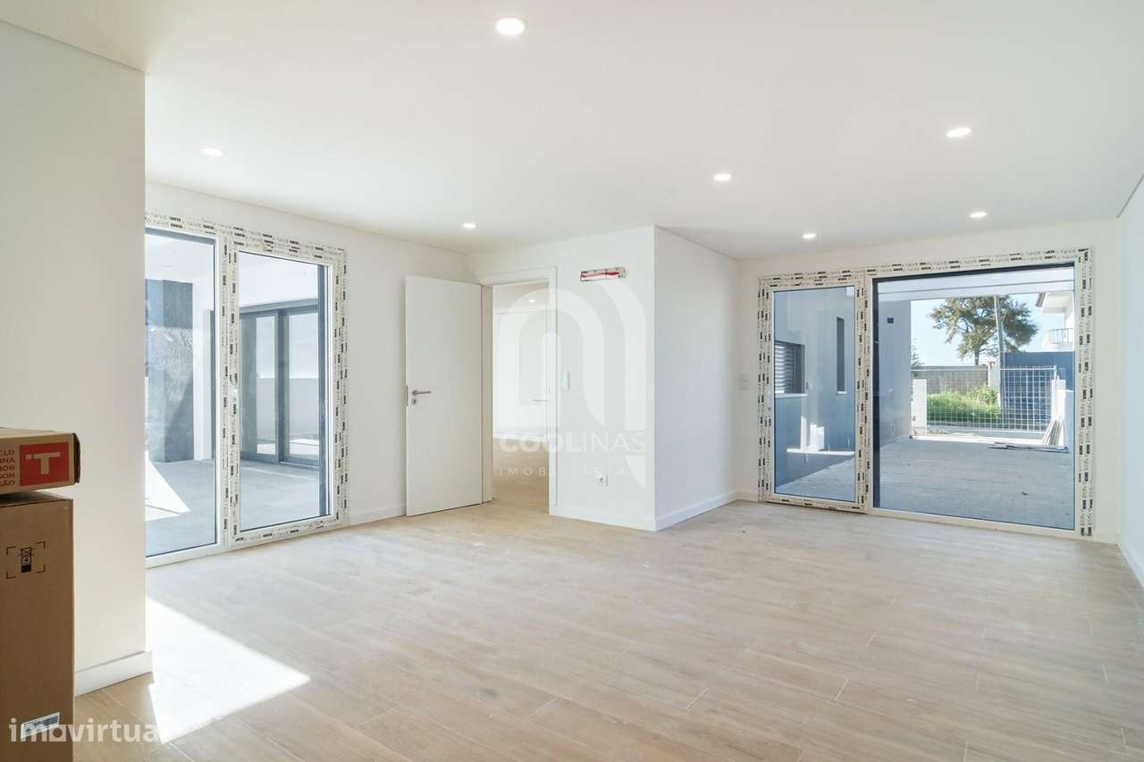 Fantástica Moradia Térrea T3+1 com Piscina de água salgada e aquecida-19