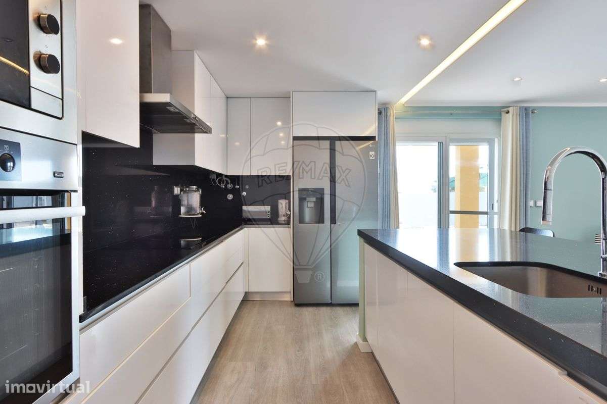 Moradia T4 para venda-32