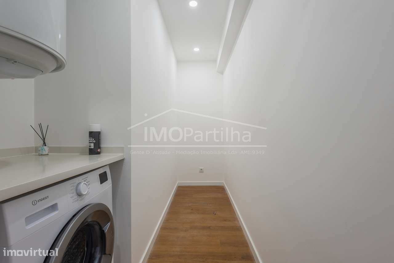 Apartamento t3 à venda na Rua Abáde Correia da Serra-10