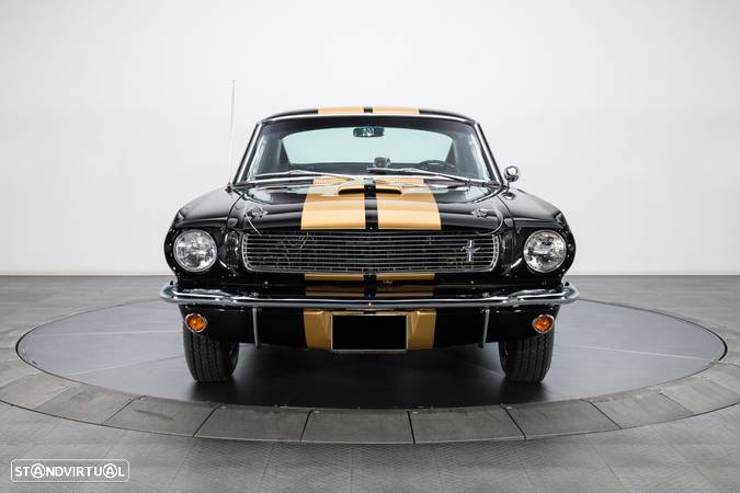 Ford Mustang Fastback Shelby GT350 Hertz 5.7L V8 - 2