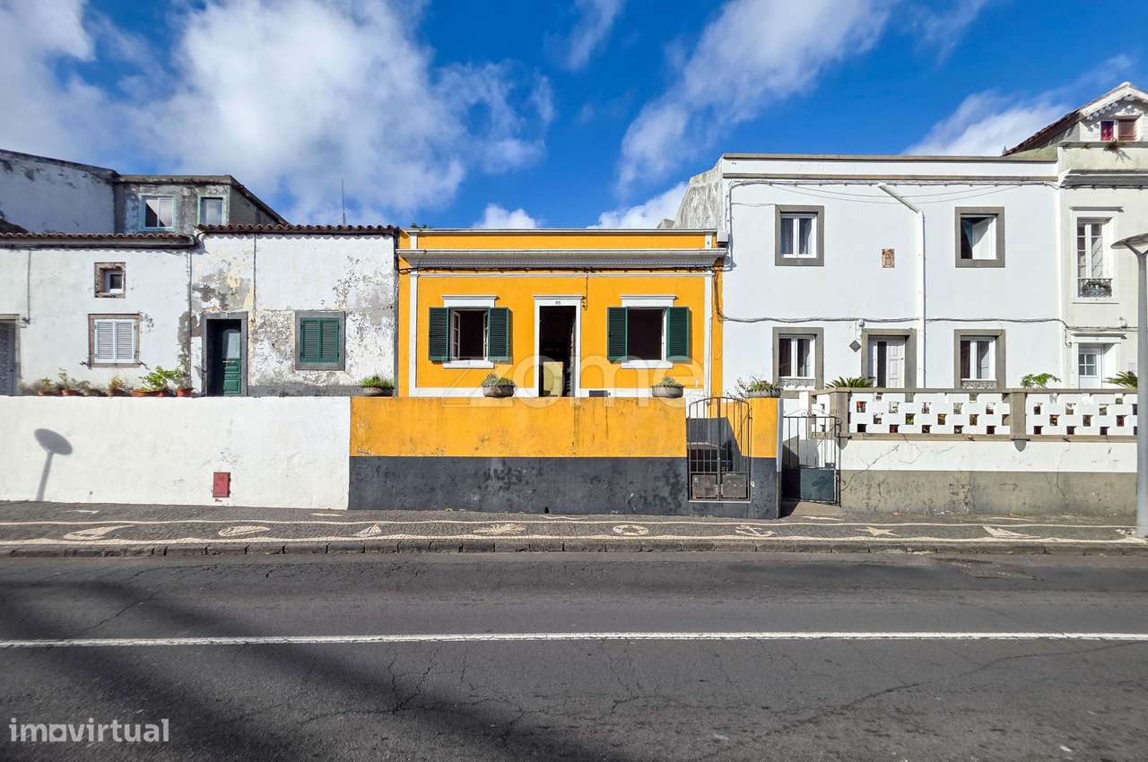 Moradia com Projeto Aprovado de Ampliação - São Pedro, Ponta Delgad... - Grande imagem: 5/45