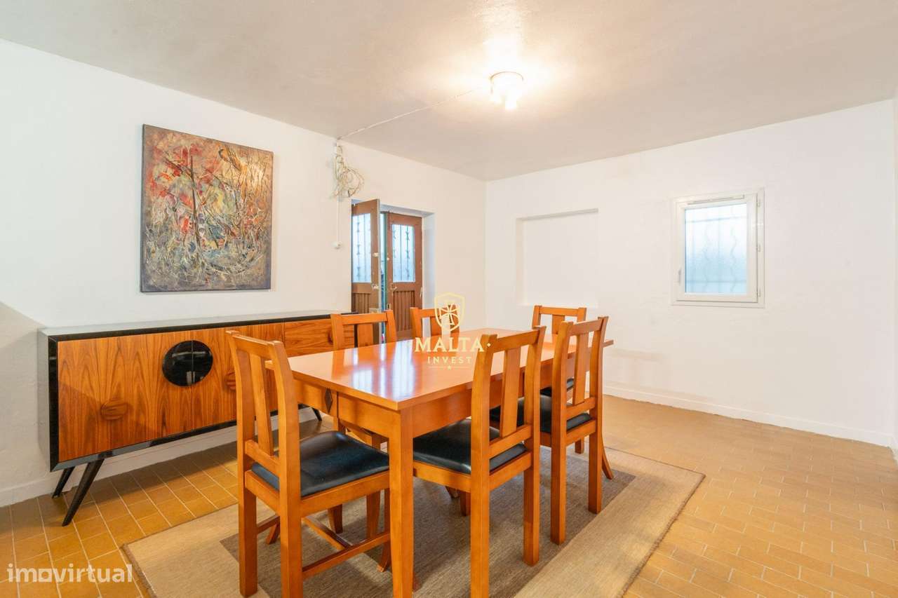 Moradia Bifamiliar com 3 Pisos no Centro de Fão – Esposende-11