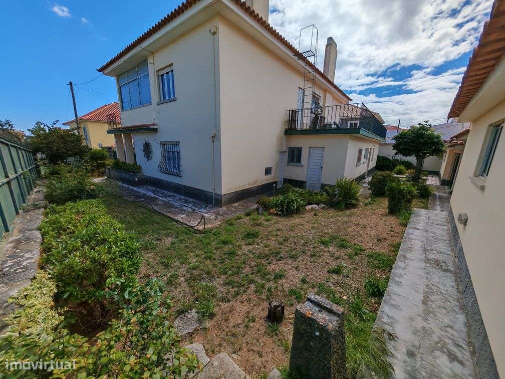 Moradia em bairro calmo de moradias - São João Estoril-30