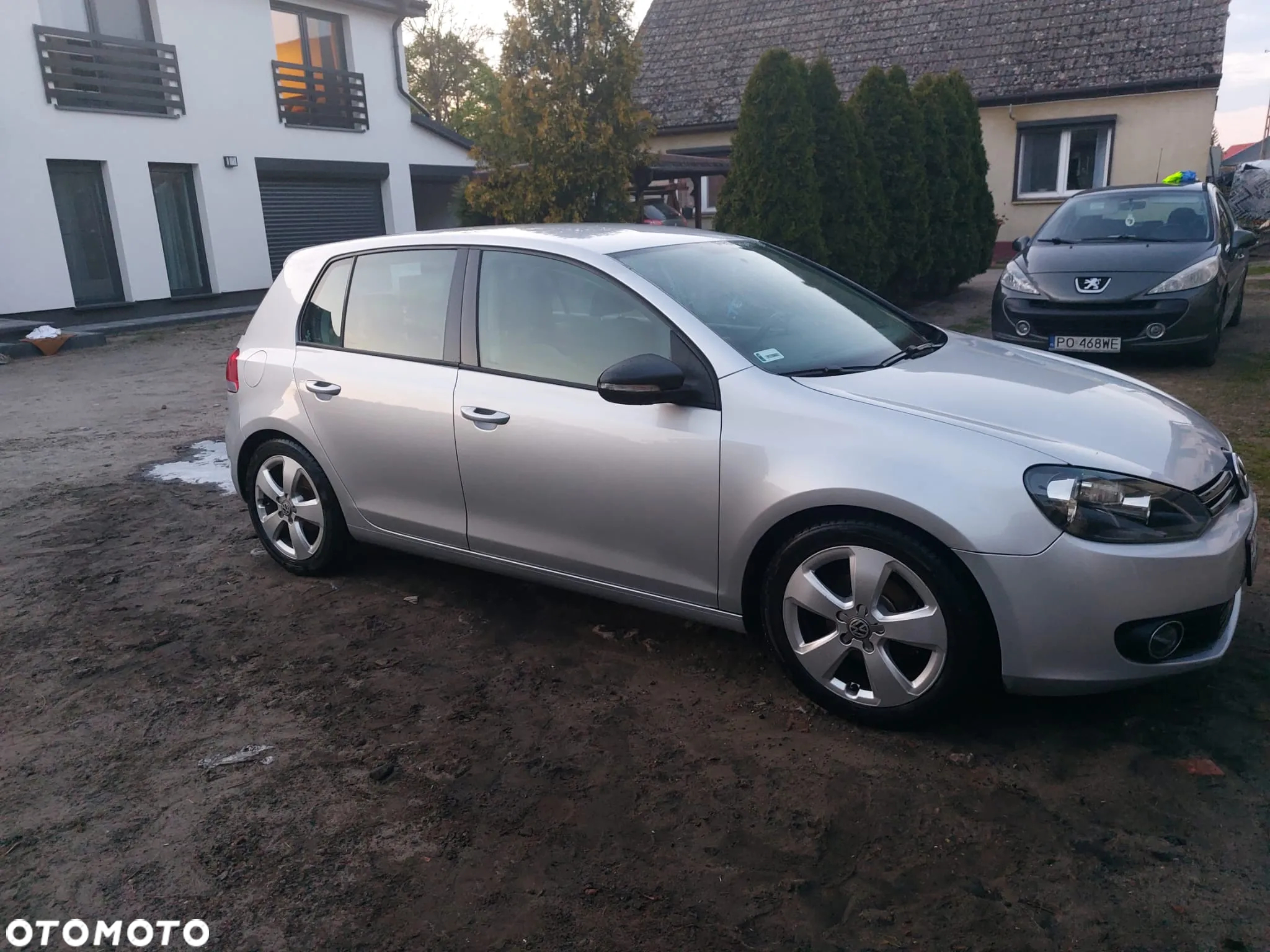 Volkswagen Golf VI 1.6 TDI BlueMot Comfortline - 23