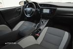 Toyota Auris 1.8 L VVT-i HSD Luna - 11