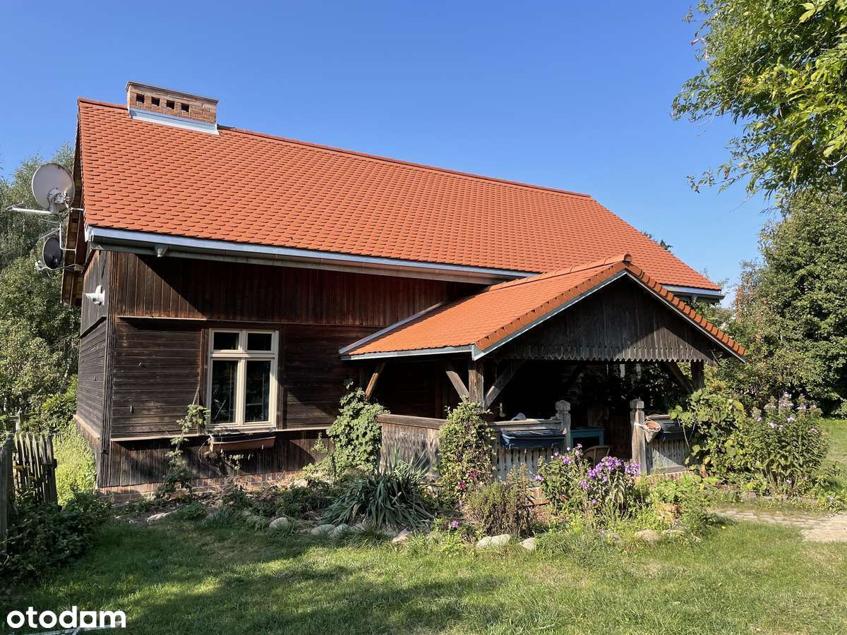 Dom jednorodzinny z dużym terenem i bezpieczeństwem - Pełny obrazek: 1/12