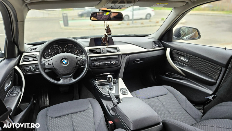 BMW Seria 3 316d Touring Aut. Advantage - 18