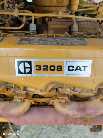 Silnik CAT Caterpillar 3208 125 KM CAT 1W0328 - 13