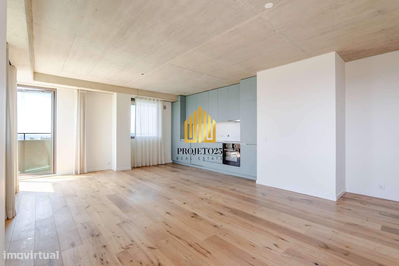 Apartamento T2, 3 Varandas Sul e Poente 13º Piso Vistas Deslumbrantes!-11