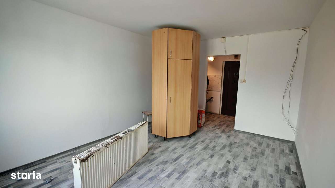 Garsoniera 22 mp,transformata din camera de camin,recent renovata.-1