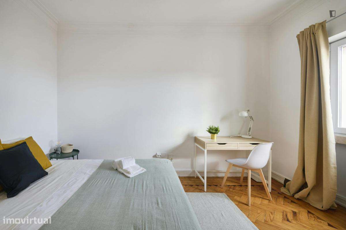 Quarto - localizado em Entrecampos Lisbon - Grande imagem: 3/18