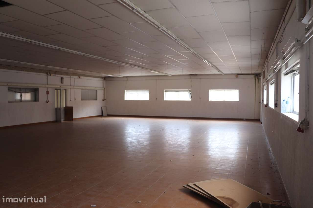 Fábrica/Indústria  Venda em Lustosa e Barrosas (Santo Estêvão),Lousada-16