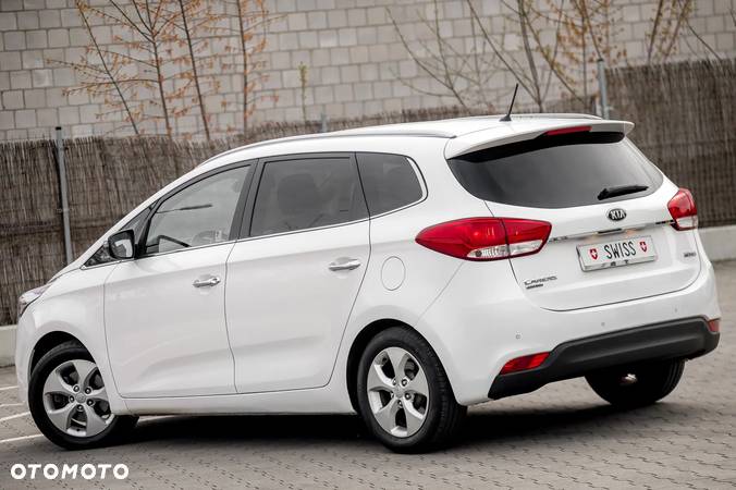 Kia Carens 1.6 GDI ISG Spirit - 12