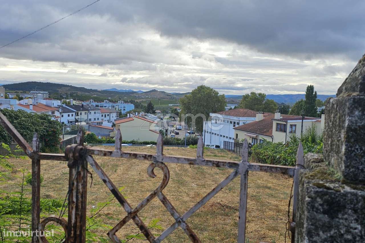Terrenos para Construção no Centro de Murça – 3 Lotes Disponíveis!... - Grande imagem: 2/3