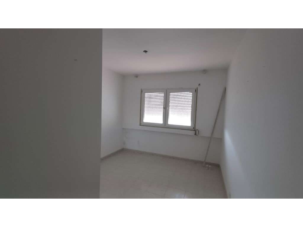 Apartamento T2 com Vista Rio em Santo António da Charneca - Excelen...-23