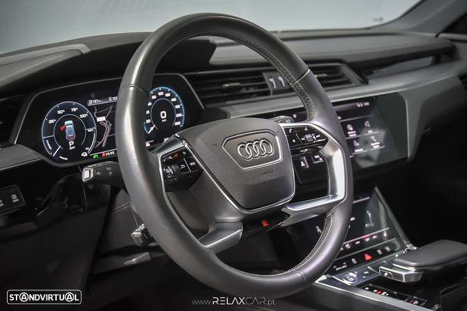 Audi e-tron 50 quattro S line - 16