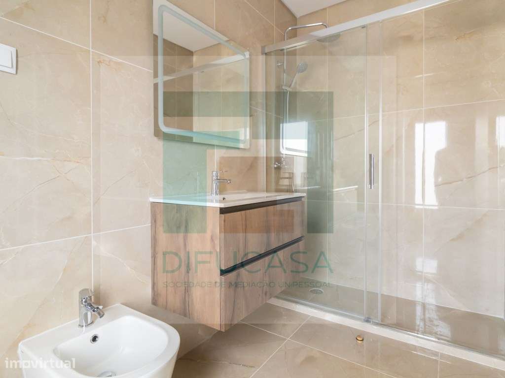 R128 Moradia T6 Azeitão-43