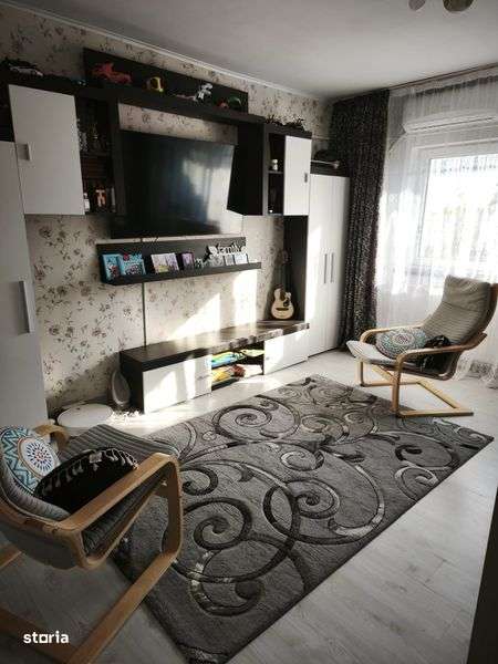 Vand apartament 2 camere - Imagine principală: 5/8