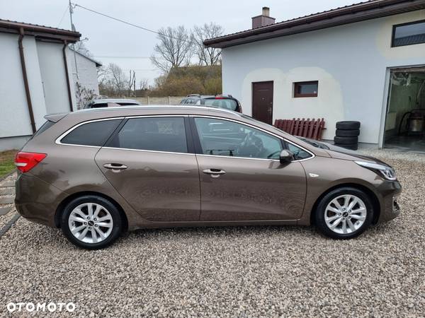 Kia Ceed 1.4 CVVT SW Dream-Team Edition - 34