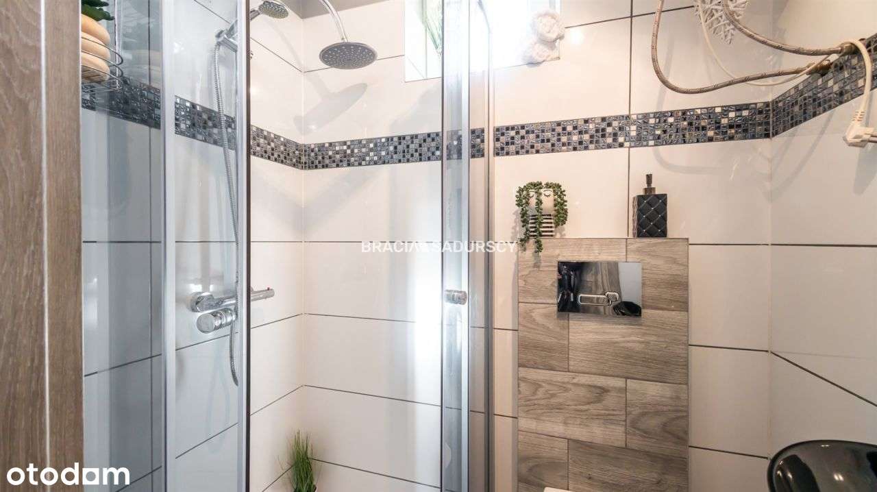 Tauron Arena, tramwaj, kawalerka do wejścia-10