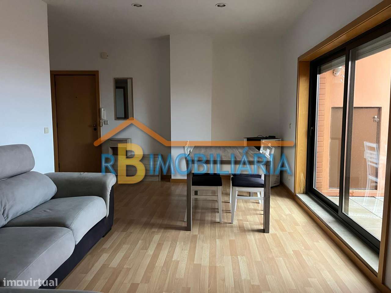 Apartamento T1+2 em Santa Maria de Lamas - Grande imagem: 5/17