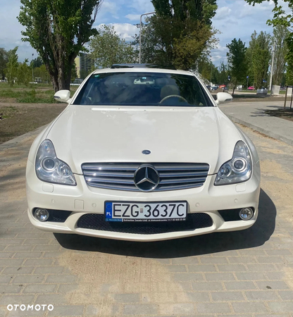 Mercedes-Benz CLS 500 - 2