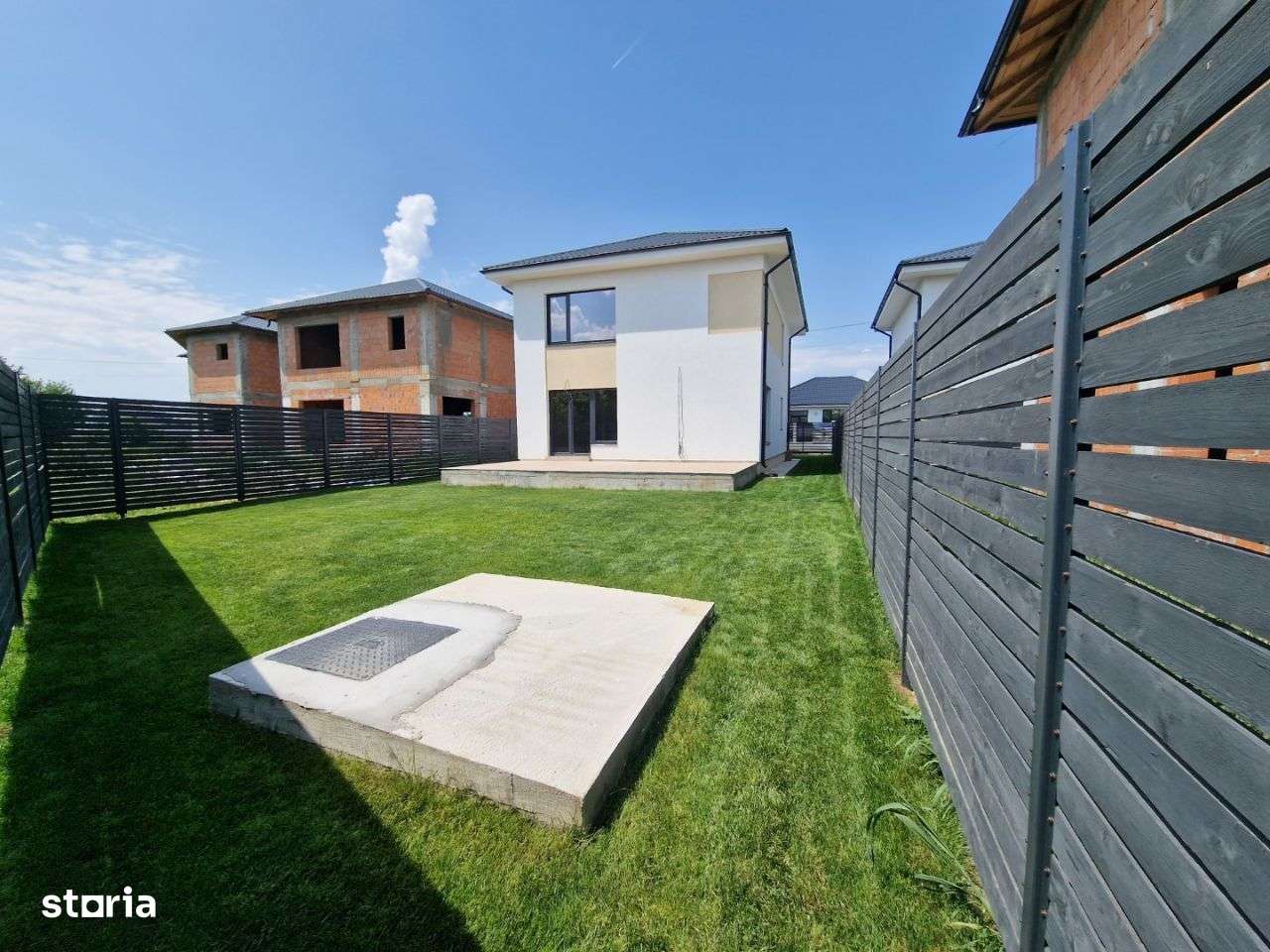 Casa 4 camere Tunari - Imagine principală: 3/3