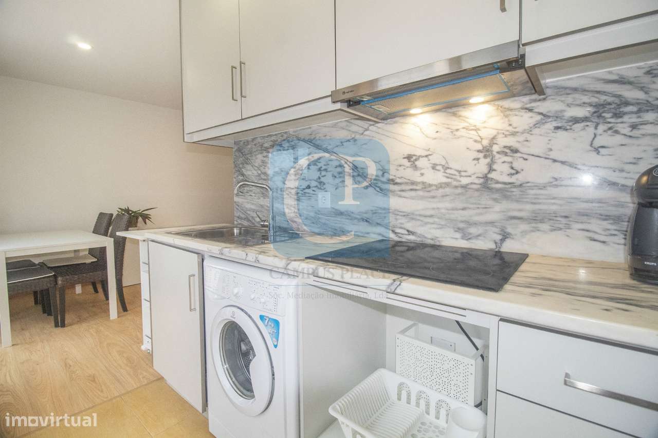 Apartamento T3 renovado com terraço, ao ISCAP e 900mts H.S.João-7