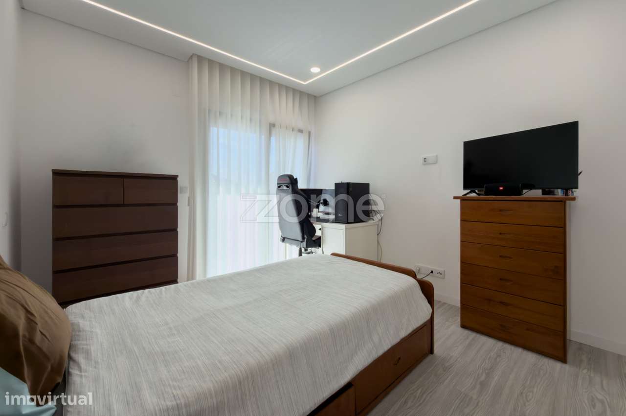 Moradia T3 Famões-23