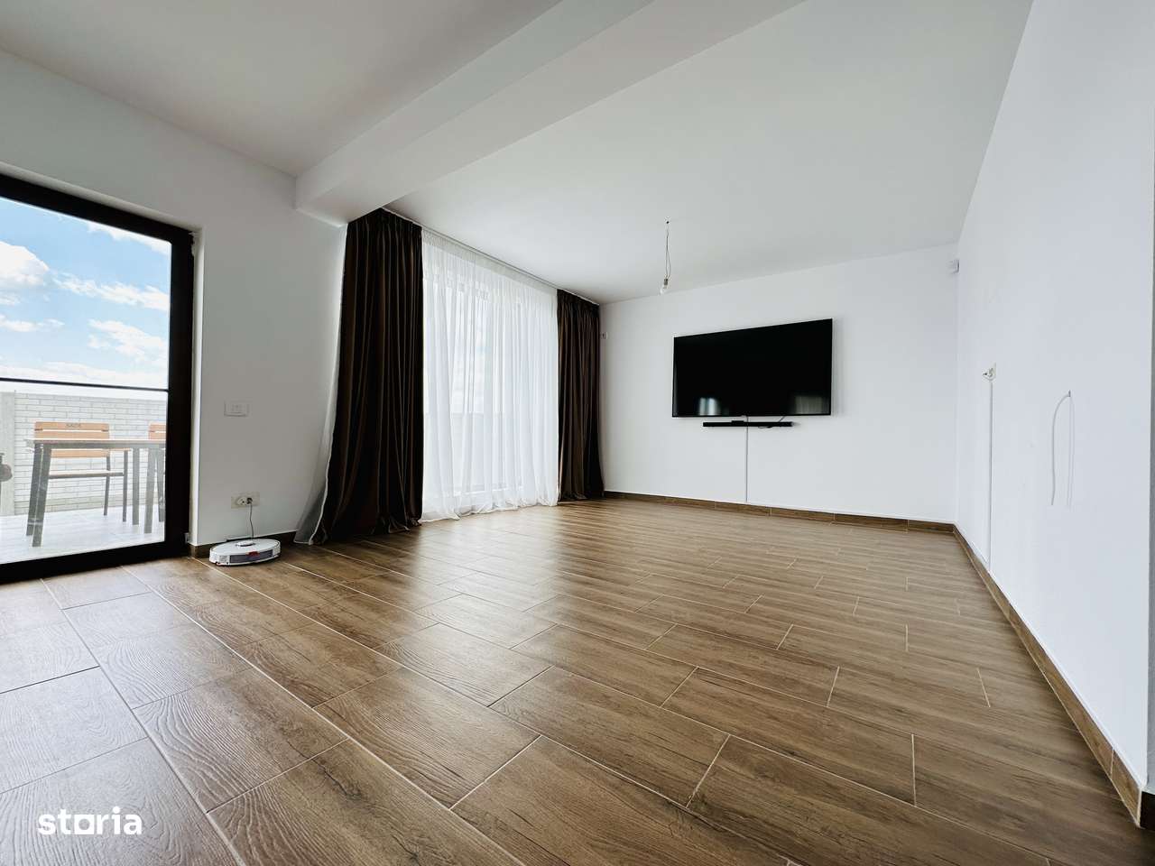 Casă modernă 5 camere, 3 băi, ansamblu privat - 300 mp-175 000 - Imagine principală: 4/17