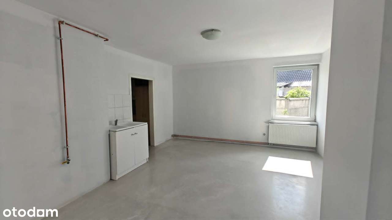 Modrzycy , działka 687 m2. Dom wolnostojący z ogrodem i strychem-11