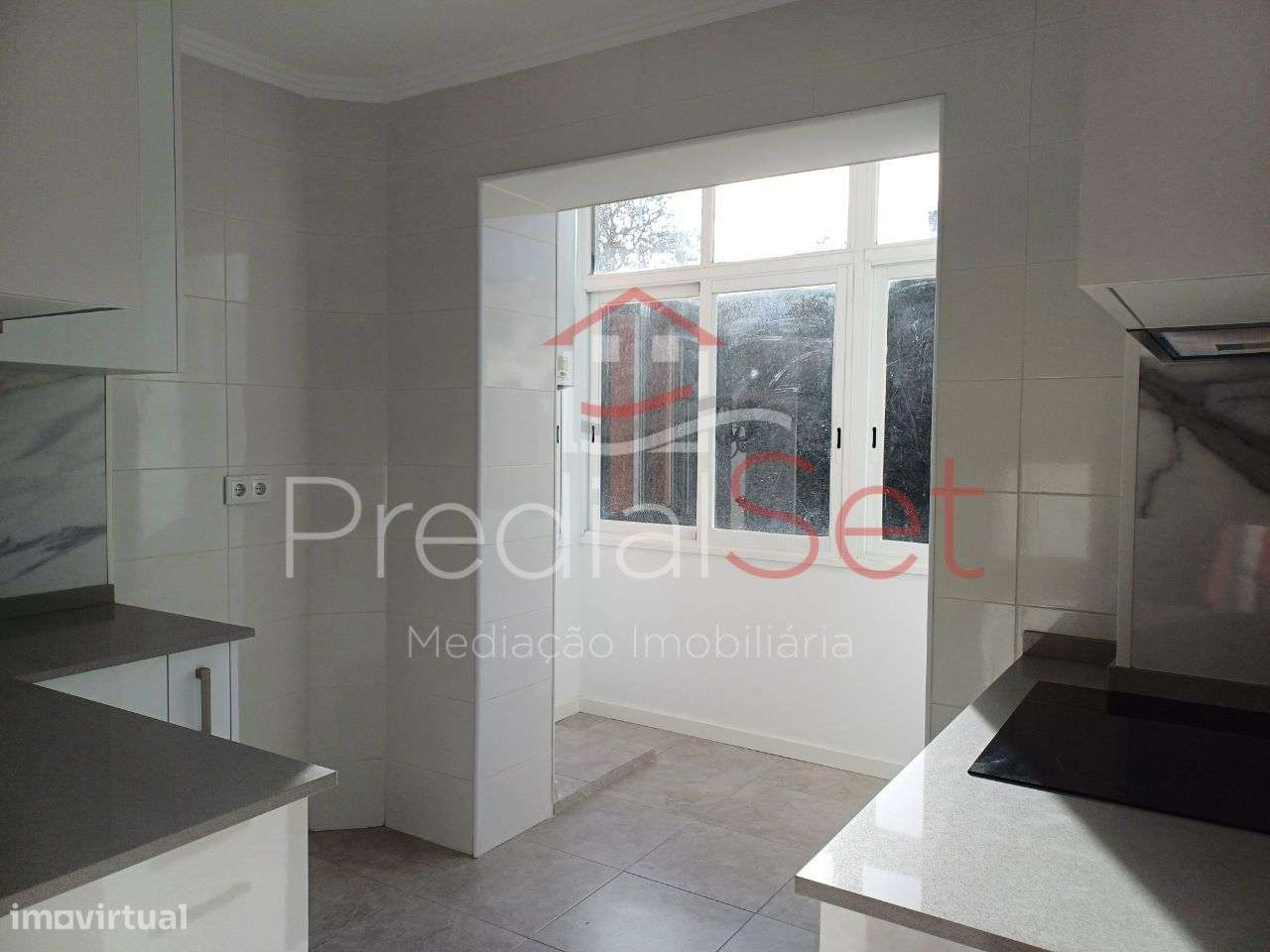 Apartamento T1 Totalmente Remodelado no Centro de Lisboa - Grande imagem: 4/32