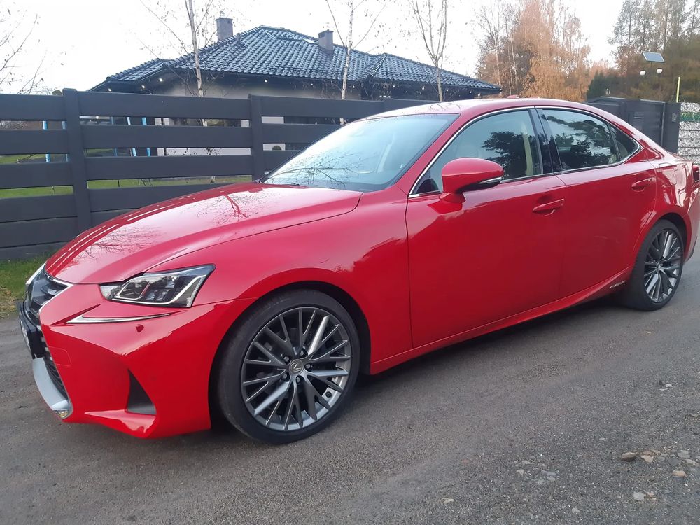 Lexus IS III (2013-) 300h Prestige 2019