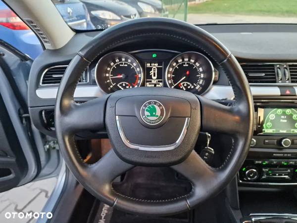 Skoda Superb 2.0 TDI 4x4 Ambition - 31