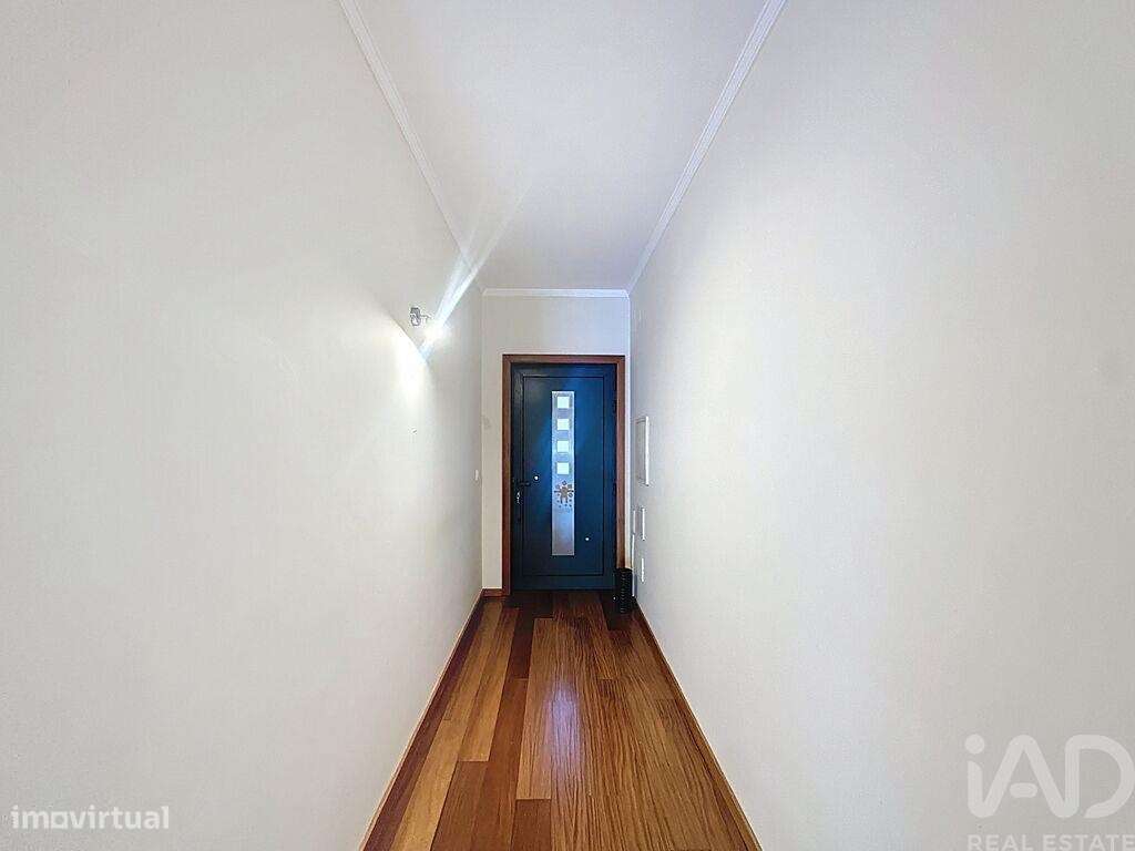 Andar de moradia T2 em São Félix da Marinha de 129 m2 - Grande imagem: 5/29